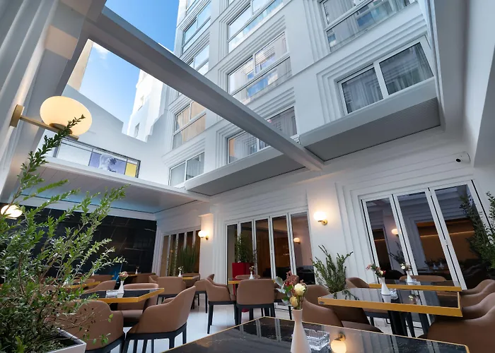 Elia Ermou Athens Hotel